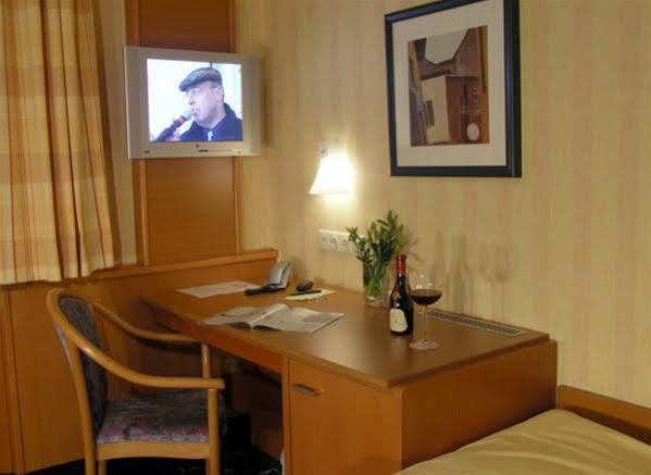 Ambient Hotel Zum Schwan Гелзенкирхен Екстериор снимка